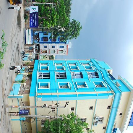 מלון טירופאטי Jayalakshmi Residency מראה חיצוני תמונה