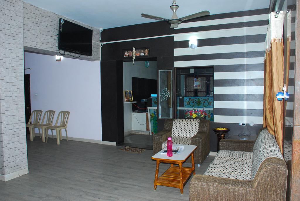 מלון טירופאטי Jayalakshmi Residency מראה חיצוני תמונה