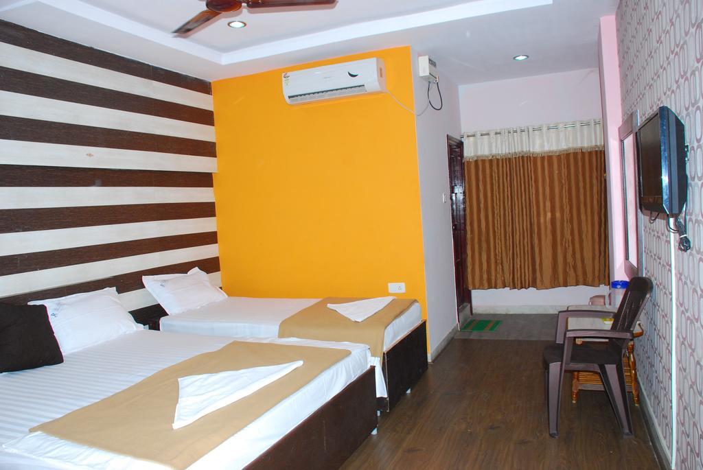 מלון טירופאטי Jayalakshmi Residency חדר תמונה
